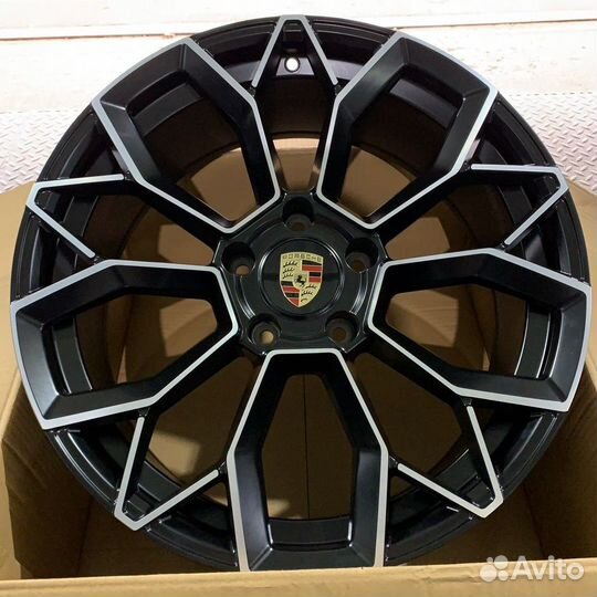 Диски новые для Audi Q7 на Ауди Q7 до 2016 R21