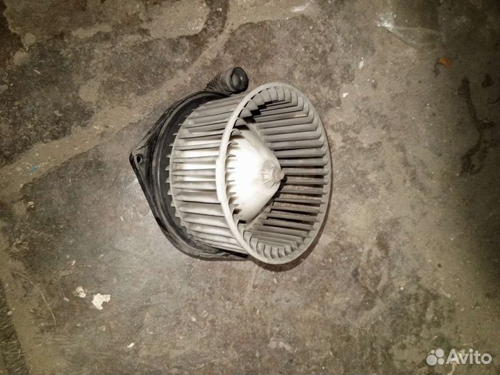 Моторчик печки Ниссан Максима А32 2.0 АКПП