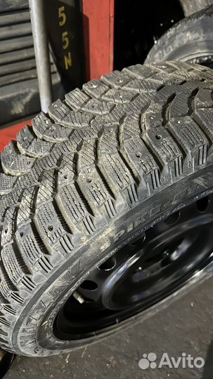 Bridgestone Blizzak Spike-01 205/55 R16