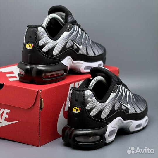 Кроссовки мужские Nike Air Max TN Plus