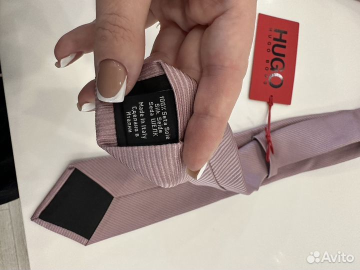 Галстук мужской Hugo Boss розовый