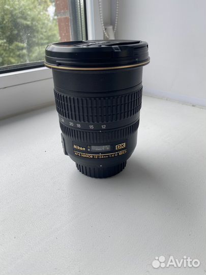 Объектив Nikon AF-S Nikkor 12-24 мм