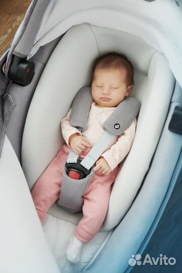 Коляска maxi cosi 3 в 1