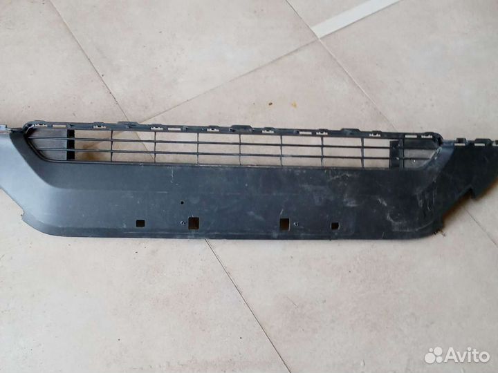 Решетка переднего бампера Toyota RAV4 XA50