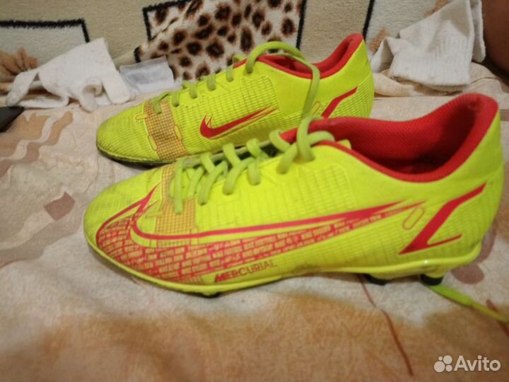 Футбольные бутсы 38 размер Nike