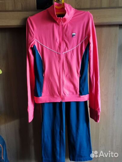 Костюм спортивный