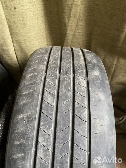 Bridgestone Regno GR001 225/4.5 R18