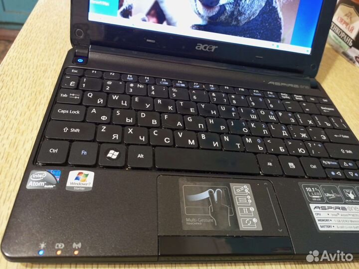 Нетбук Acer aspire one