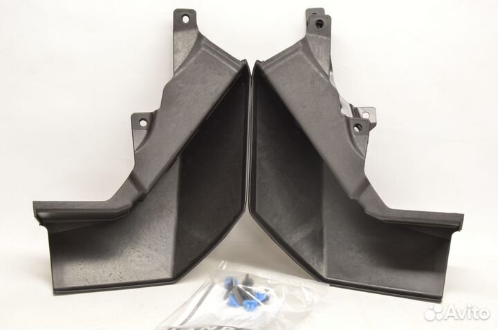 Комплект задних брызговиков LR Discovery III