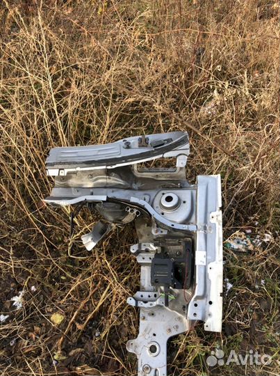 Лонжерон левый на Volkswagen Passat B6