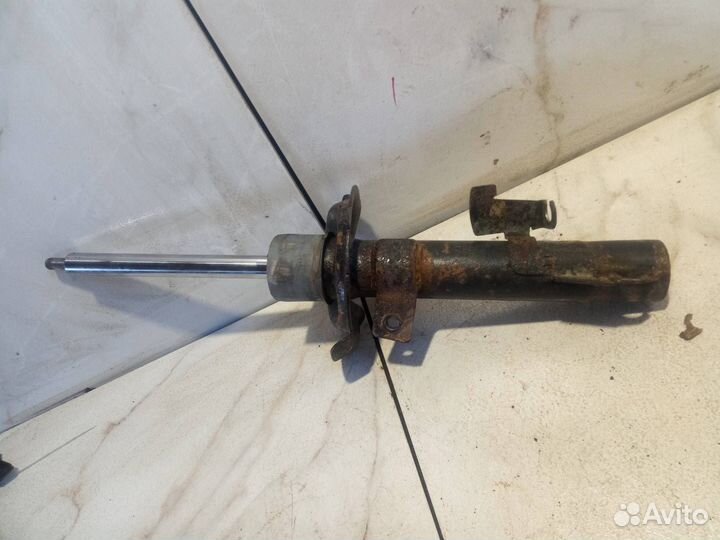 Амортизатор передний левый Ford Focus 2 CB4 2006