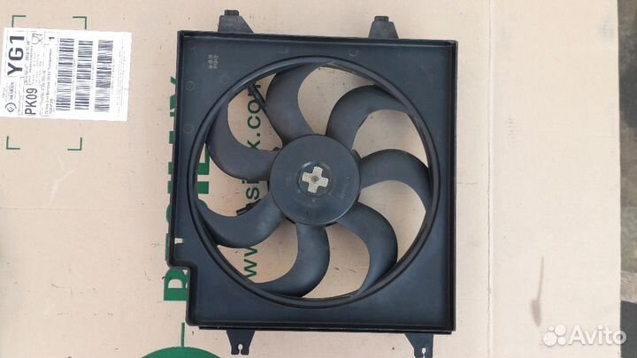 Вентилятор охлаждения двигателя Киа Каренс 02-06гг