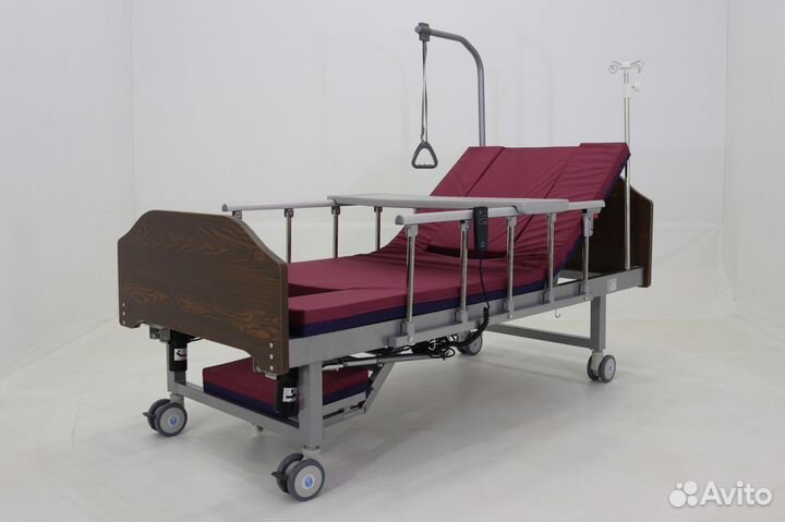 Кровать медицинская