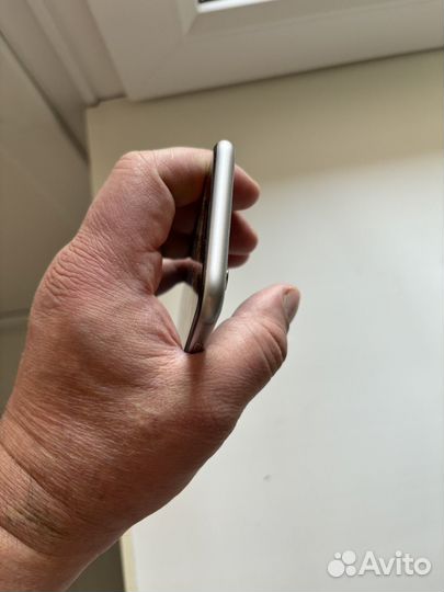 iPhone 6S, 64 ГБ