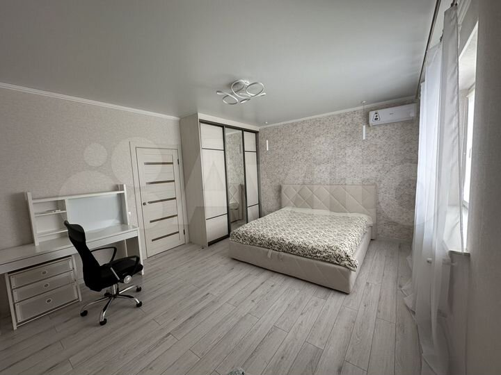 2-к. квартира, 65 м², 16/18 эт.