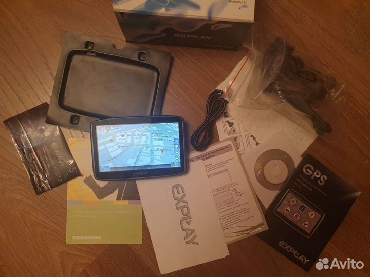 Gps навигатор Explay PN-930 + Новые карты Навител