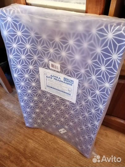 Пеленальная доска на кроватку