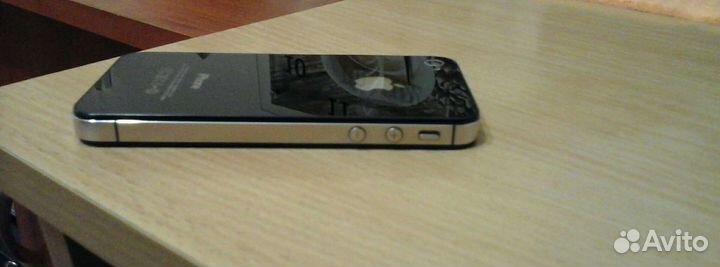 iPhone 4, 16 ГБ