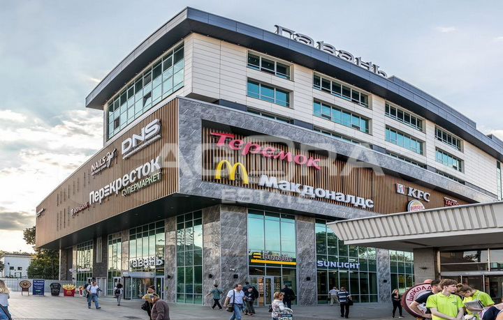 14 кв.м./Аренда торгового помещения в тц/Водный ст