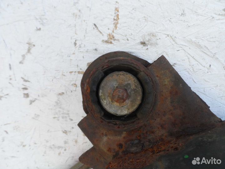 Балка задняя Chrysler 300C 1