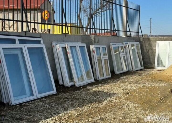 Пластиковые двери и окна б/у