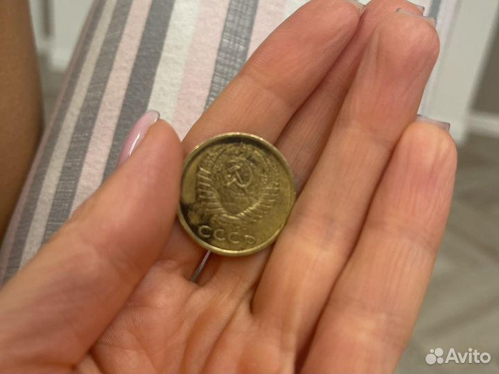 Продаю монету