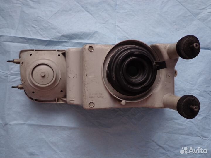 Фара левая на Toyota lite ACE сm40G