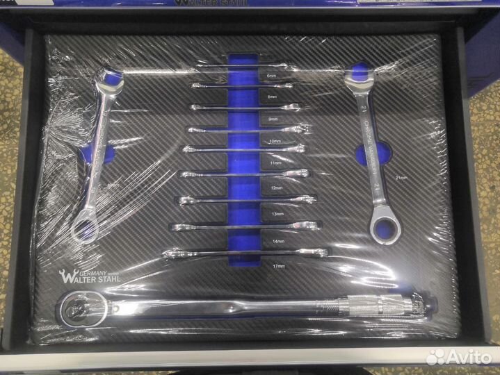 Тележка инструментальная с набором инструмента