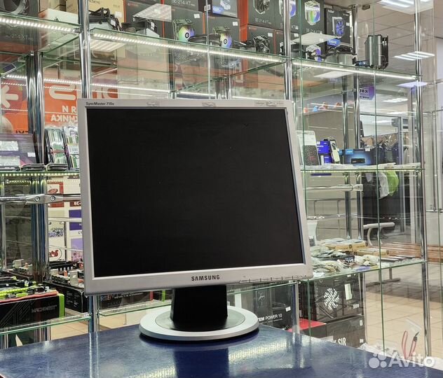 Монитор Samsung SyncMaster 710N с дефектом