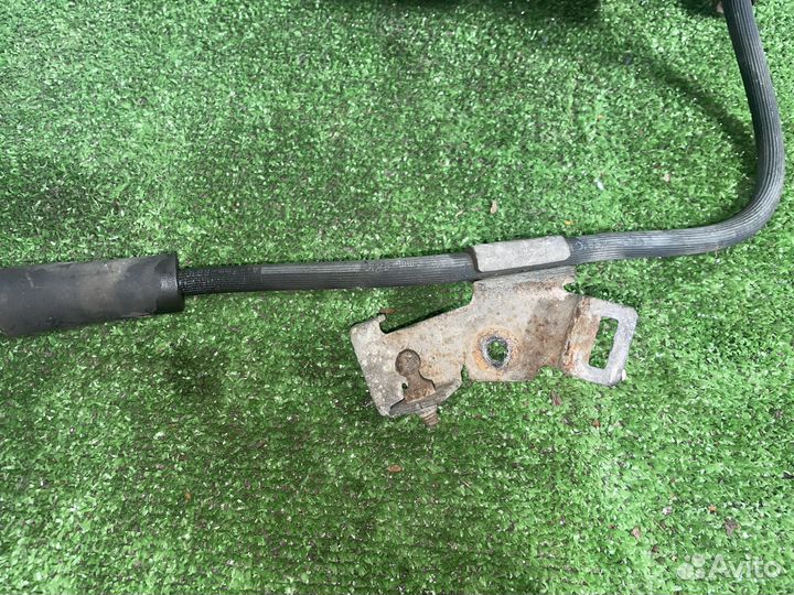 Суппорт передний левый Cadillac Escalade GMT900