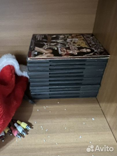 DVD плеер Sony с дисками