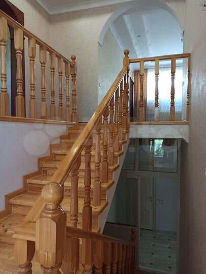 Дом 240 м² на участке 8 сот.