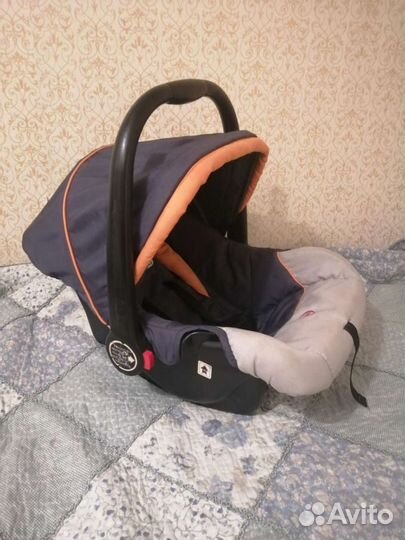 Детское автокресло от 0 до года