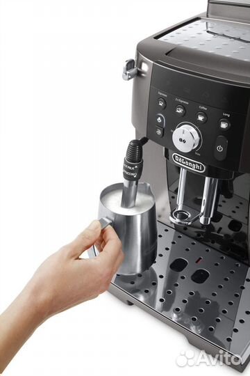 Новая кофемашина Delongi Ecam250.33.tb год гарант