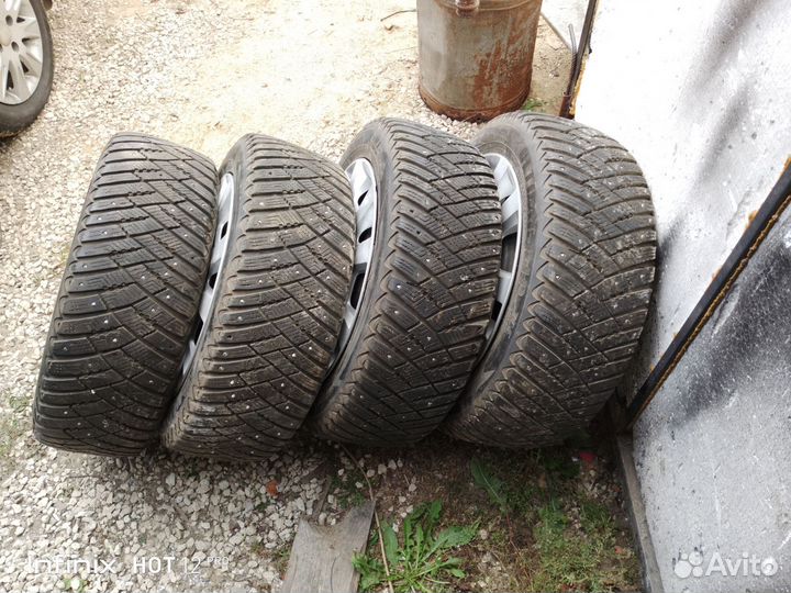 R16 Goodyear Ultragrip Ice Arctic 205/55, PCD 5x114.3 DIA 66.1