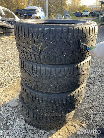 Nokian Tyres Hakkapeliitta 7 SUV 275/45 R20 75T