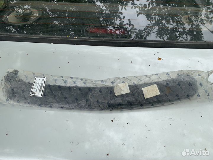 Накладка переднего бампера ford focus 3