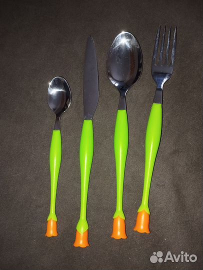 Столовый набор ложки и вилки новый