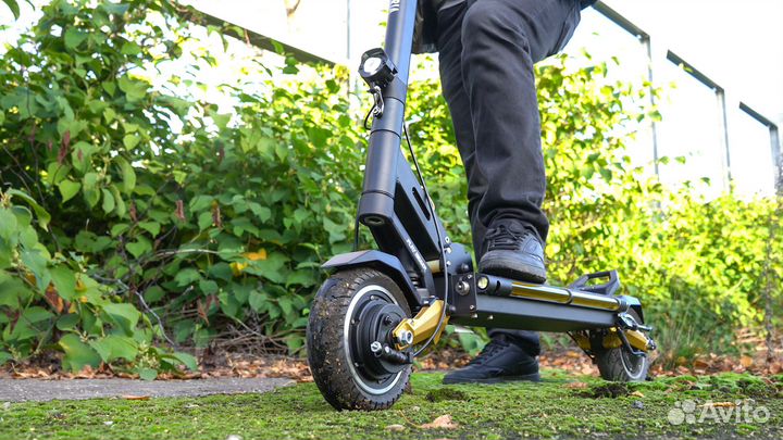 Электросамокат White Siberia Sputnik 2000W