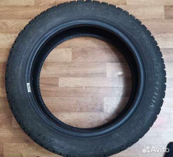 Goodyear Ultragrip 600 215/55 R17 98T