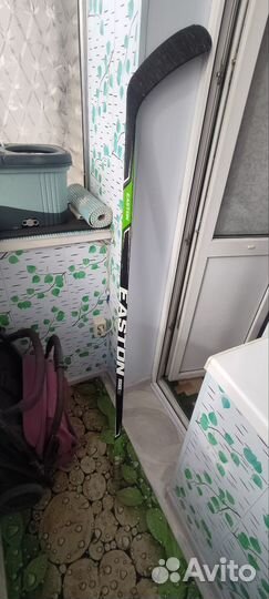 Клюшка хоккейная правый хват взрослая