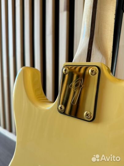 Электро гитара Fender Stratocaster реплика