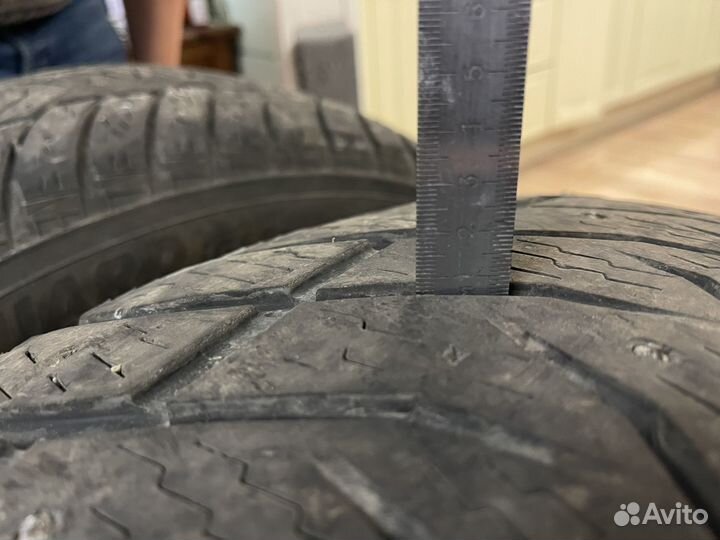 Yokohama Ice Guard IG65 275/50 R22