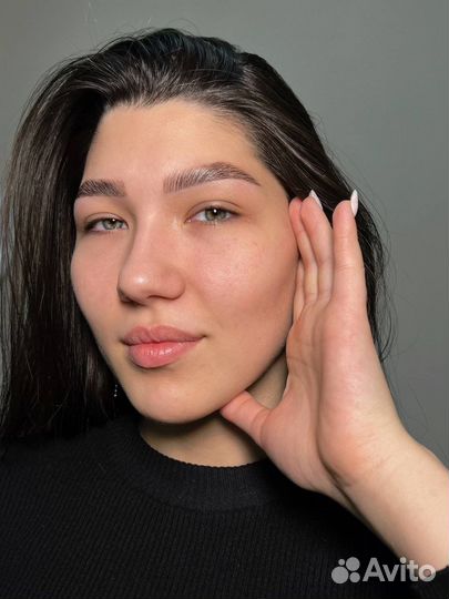 Укладка, окрашивание и коррекция бровей