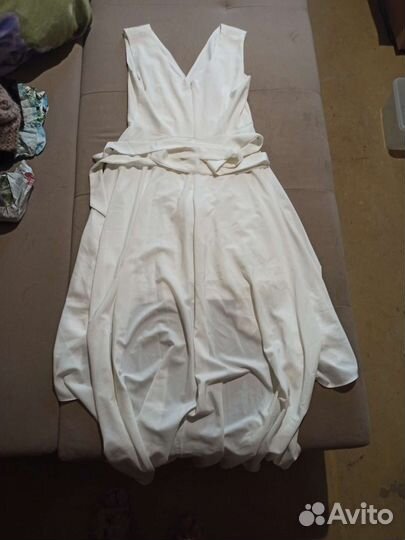 Платье белое
