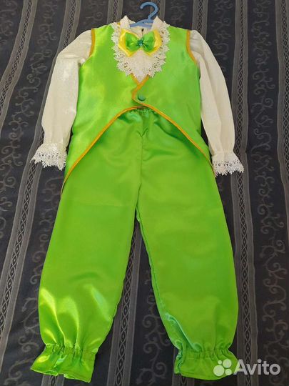 Костюм кузнечика,божья коровка на мальчика