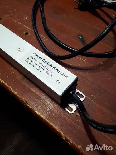 Блок розеток в стойку hyperline SNT19-6SH-2.5EU