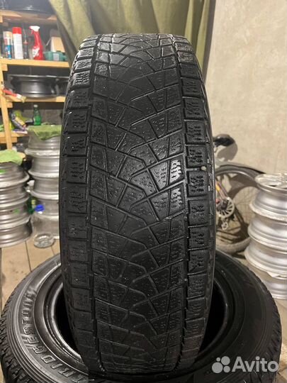 Bridgestone Blizzak 6 225/65 R18