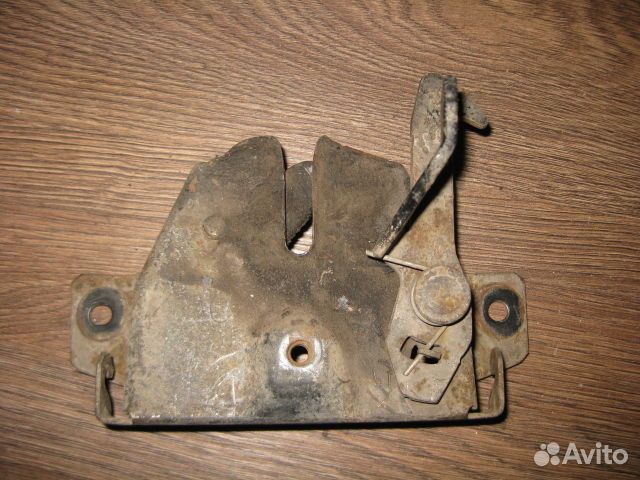 Замок капота Mitsubishi Galant (89-92 года) E31A, E32A, E33A, E35A, E37A, E39A, E34A