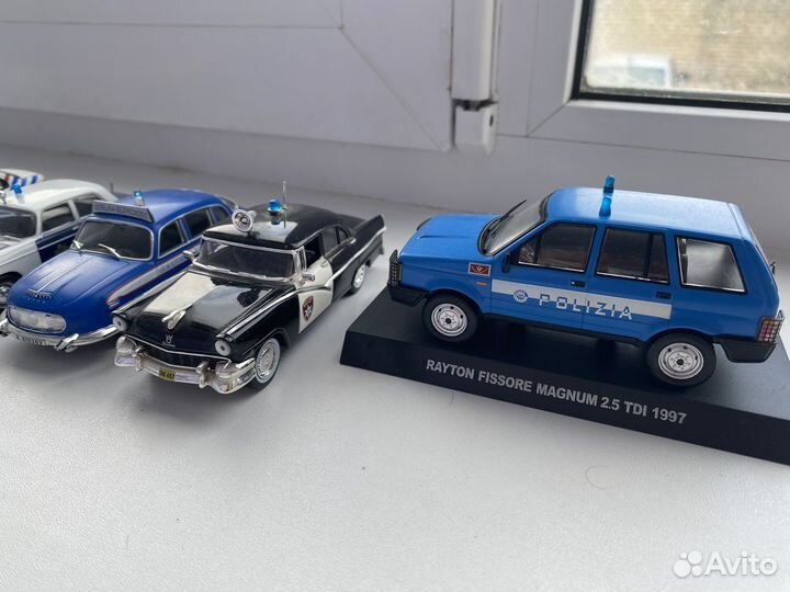 Полицейские машины мира